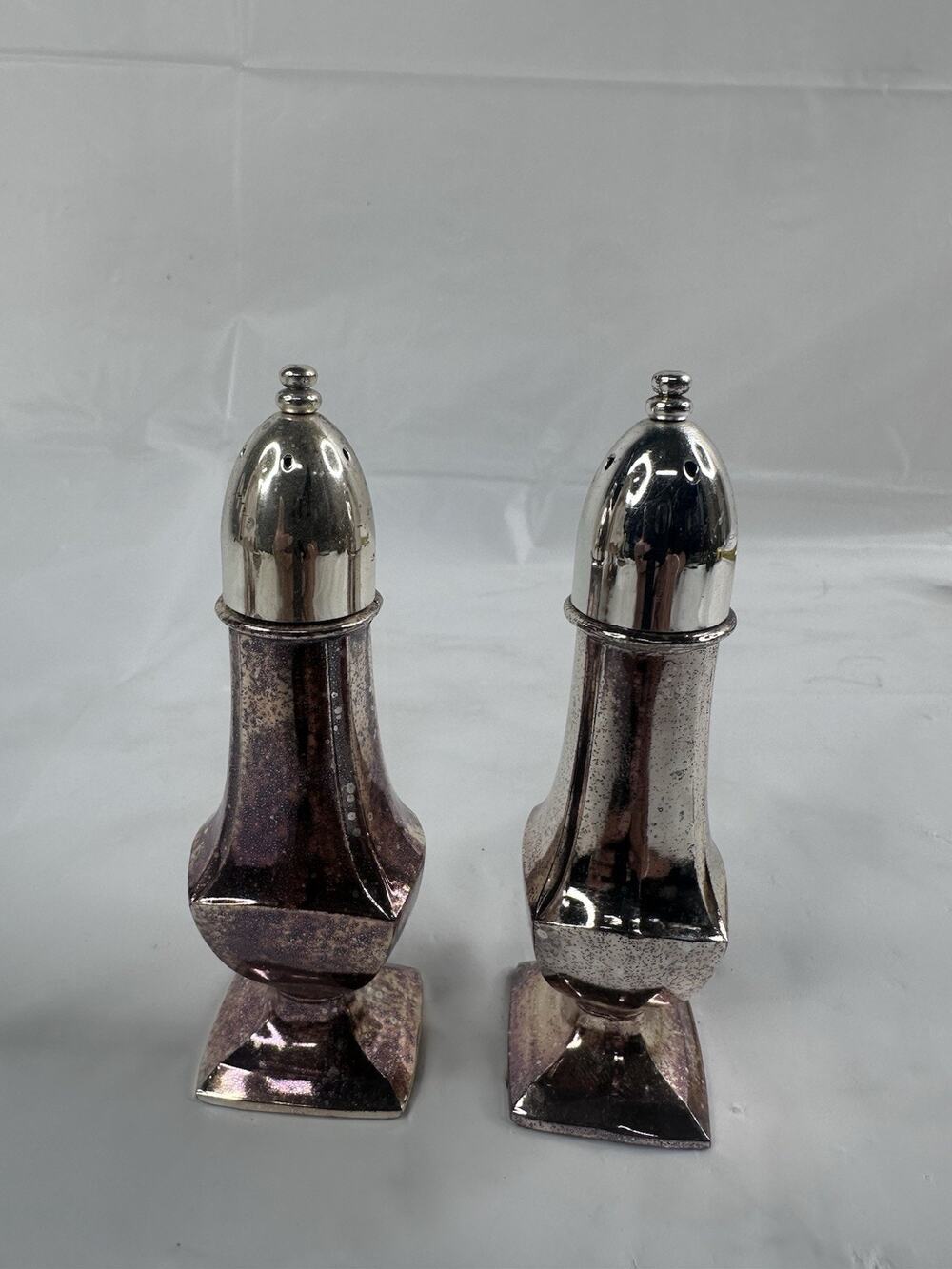 Vintage Oneida Silver Plate Salt & Pepper Shakers Pair Elegant Design Japan